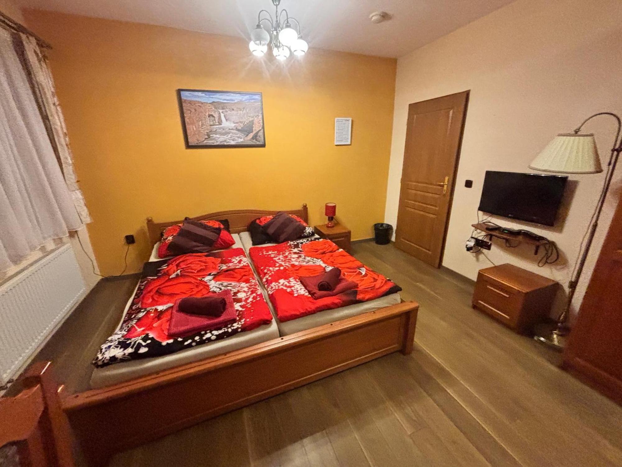 Hotel Zamecek Kaliste Poddubí Zewnętrze zdjęcie