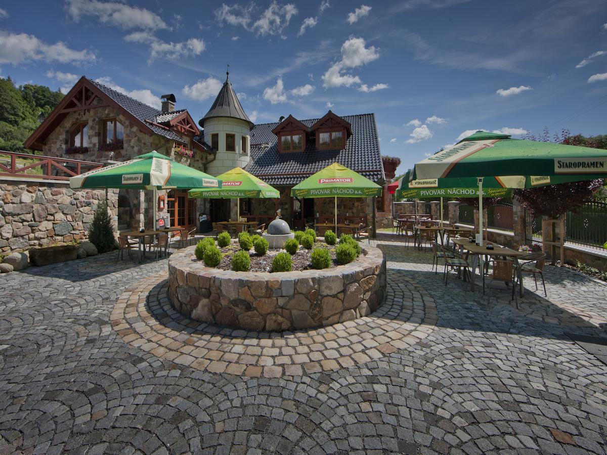 Hotel Zamecek Kaliste Poddubí Zewnętrze zdjęcie