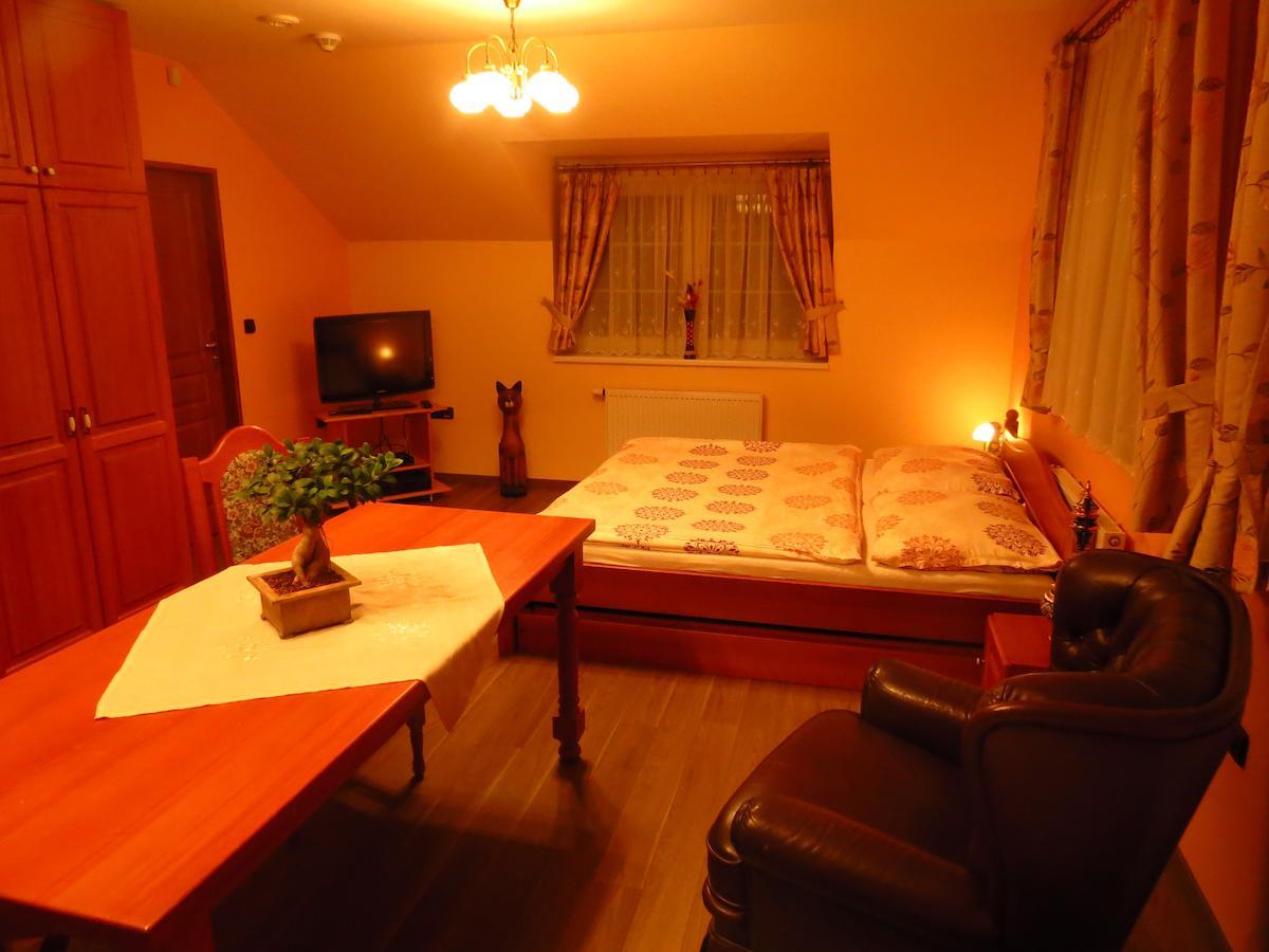 Hotel Zamecek Kaliste Poddubí Pokój zdjęcie