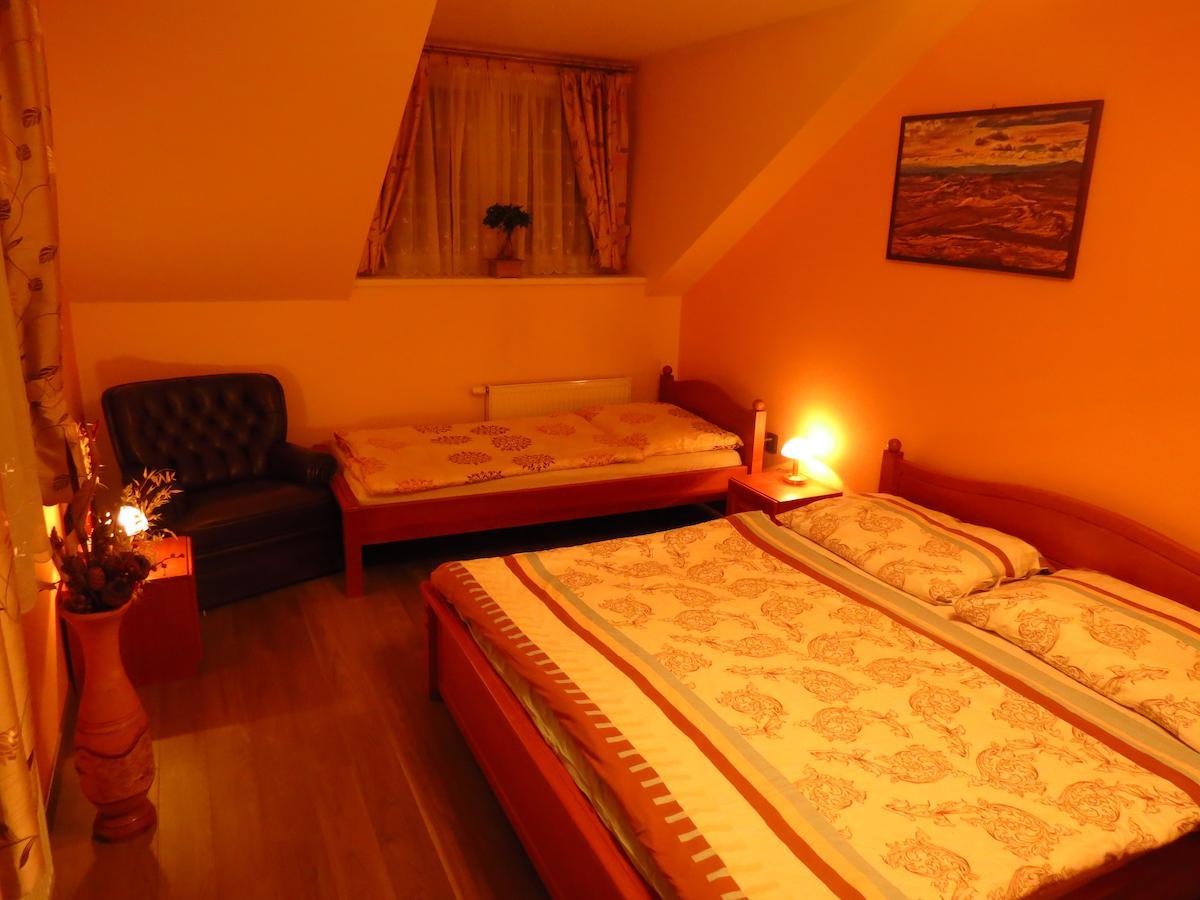 Hotel Zamecek Kaliste Poddubí Zewnętrze zdjęcie