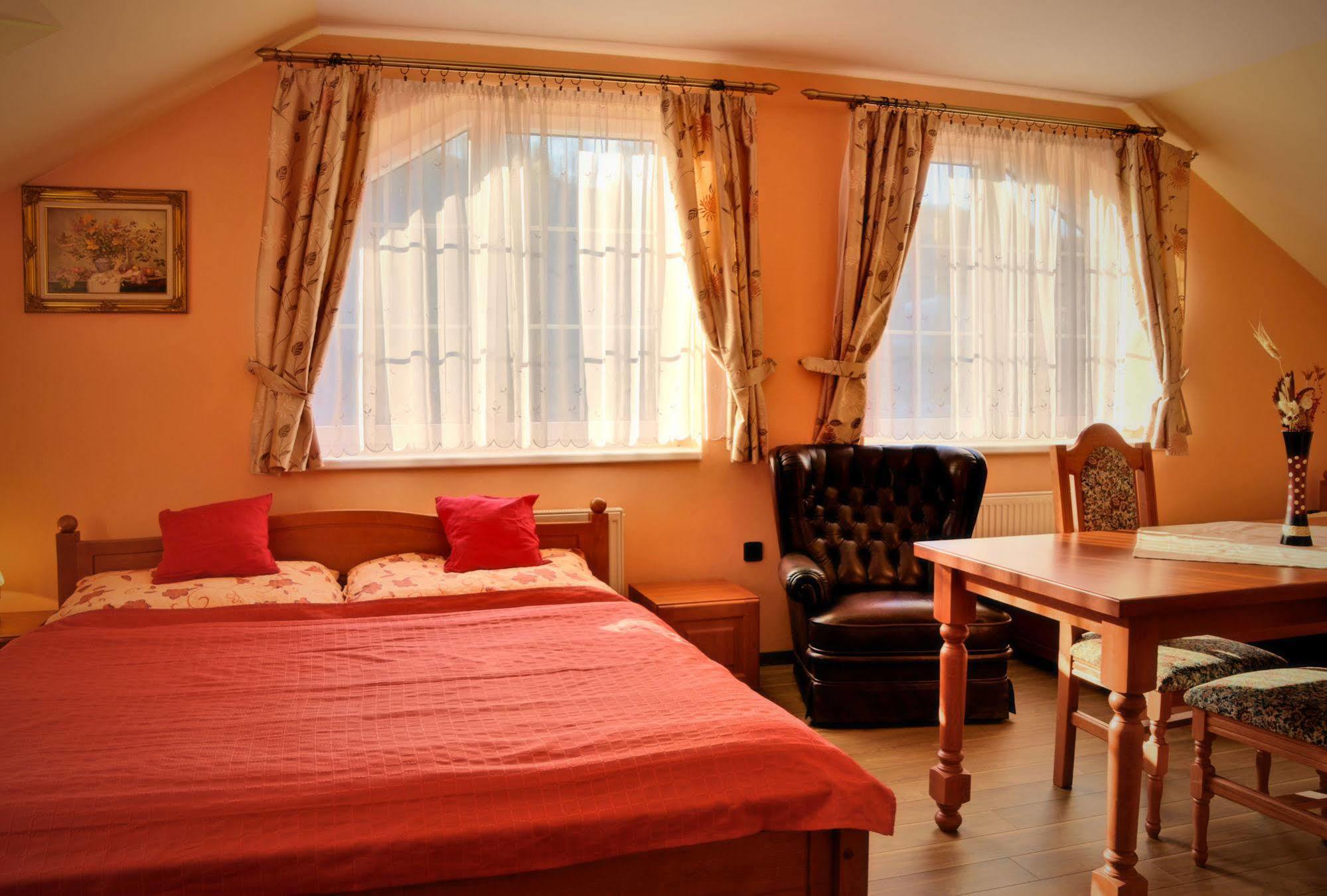 Hotel Zamecek Kaliste Poddubí Zewnętrze zdjęcie